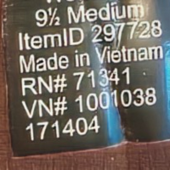 L.L. Bean Women’s Storm Chasers Insulated Waterproof Leather Boots Size 9.5 - Picture 8 of 10